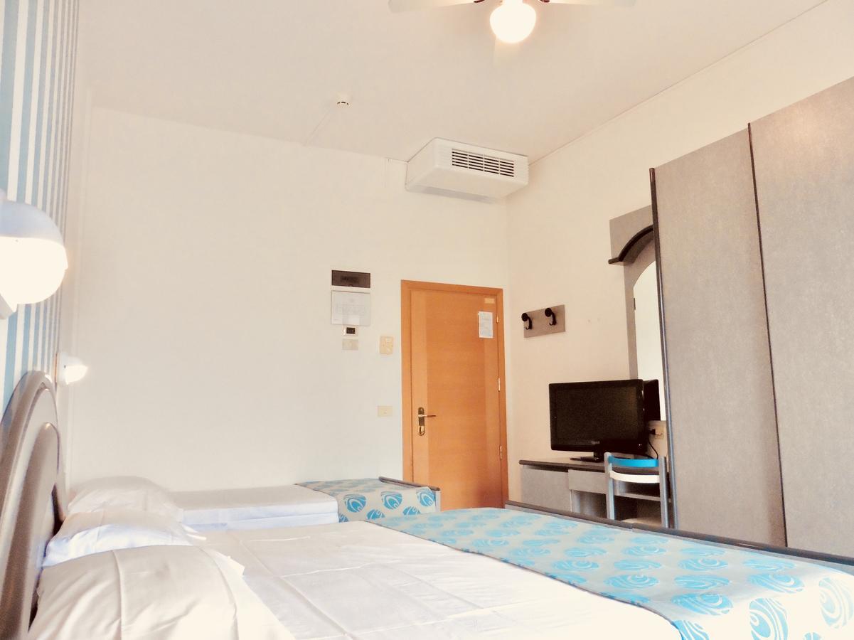Hotel Nobel Gabicce Mare Esterno foto