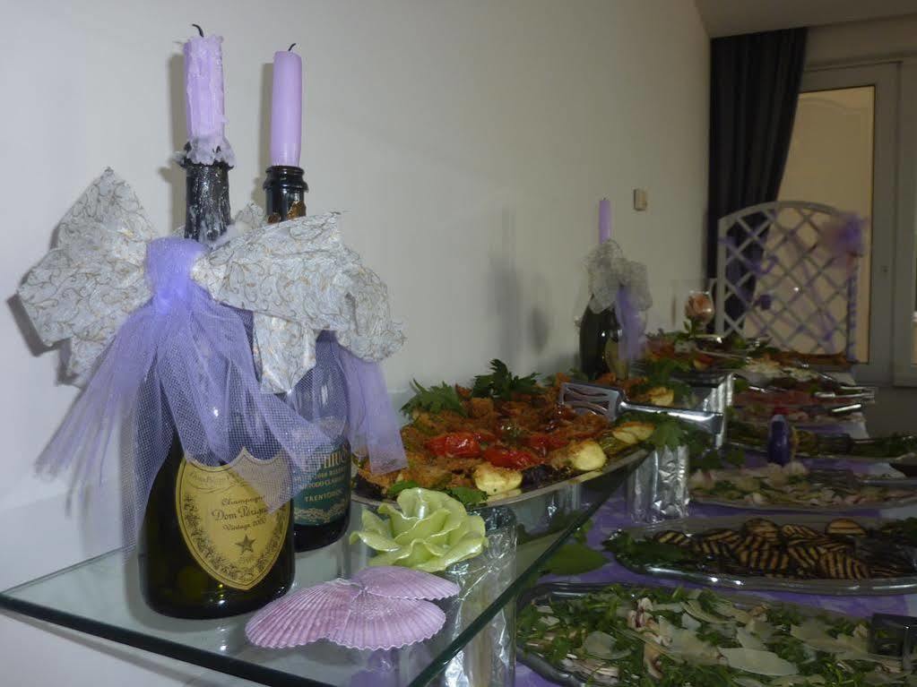 Hotel Nobel Gabicce Mare Esterno foto